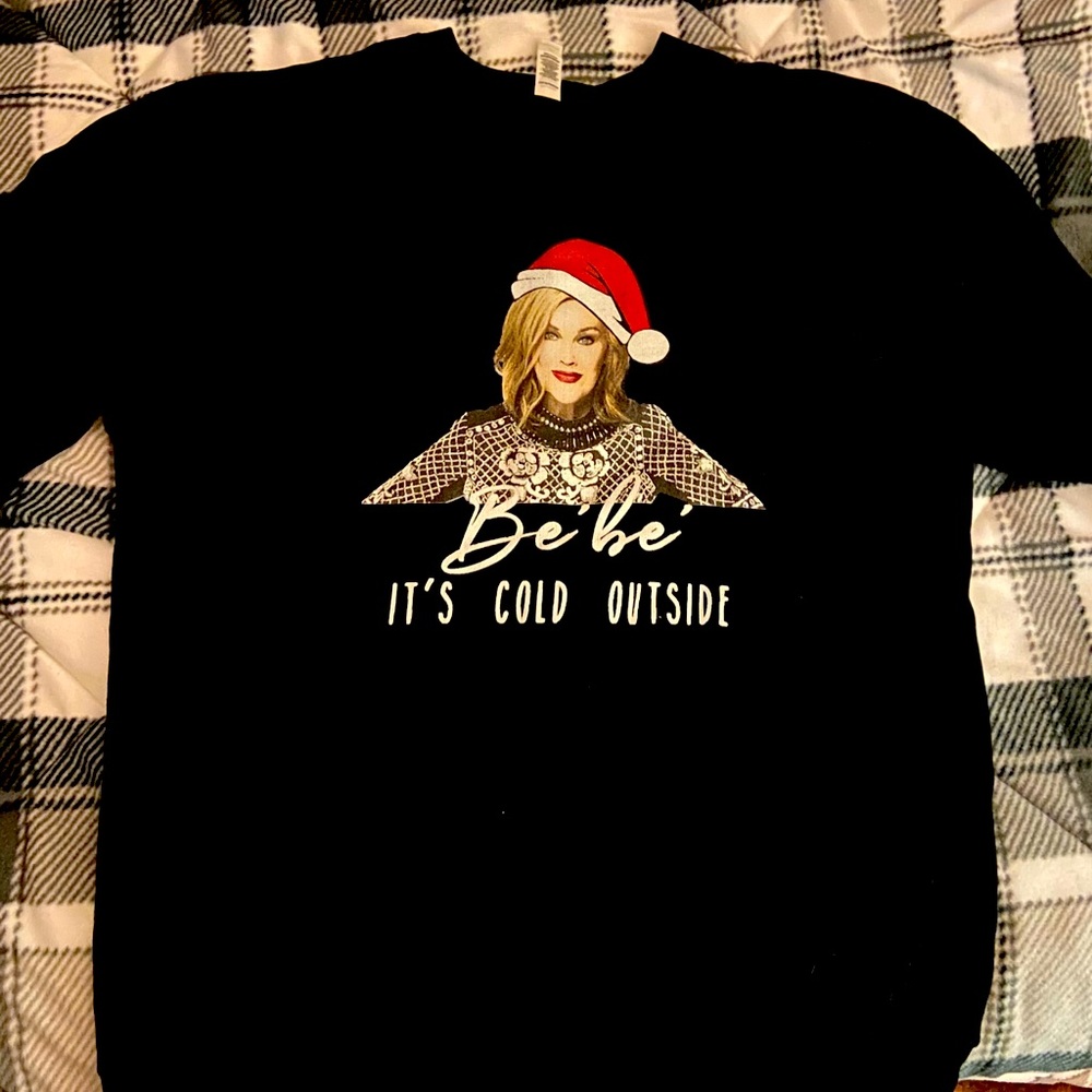 Moira rose XL Bebe it’s cold outside sweatshirt